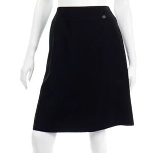 Chanel Boutique Black Wool Silk Lined Skirt Silk Lined A-Line Logo CC 38 01P